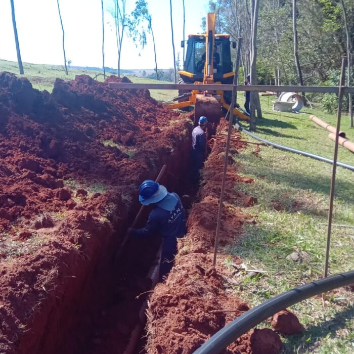 ALTO PIQUIRI – LINHA DE RECALQUE E COLETOR 2 KM